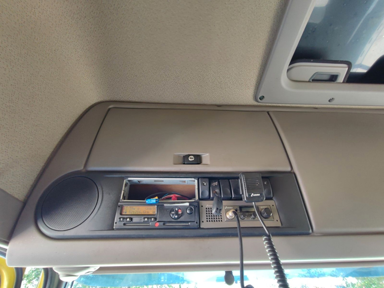 Camion chevaux DAF XF 410 SC Menke Doppelstock: photos 11