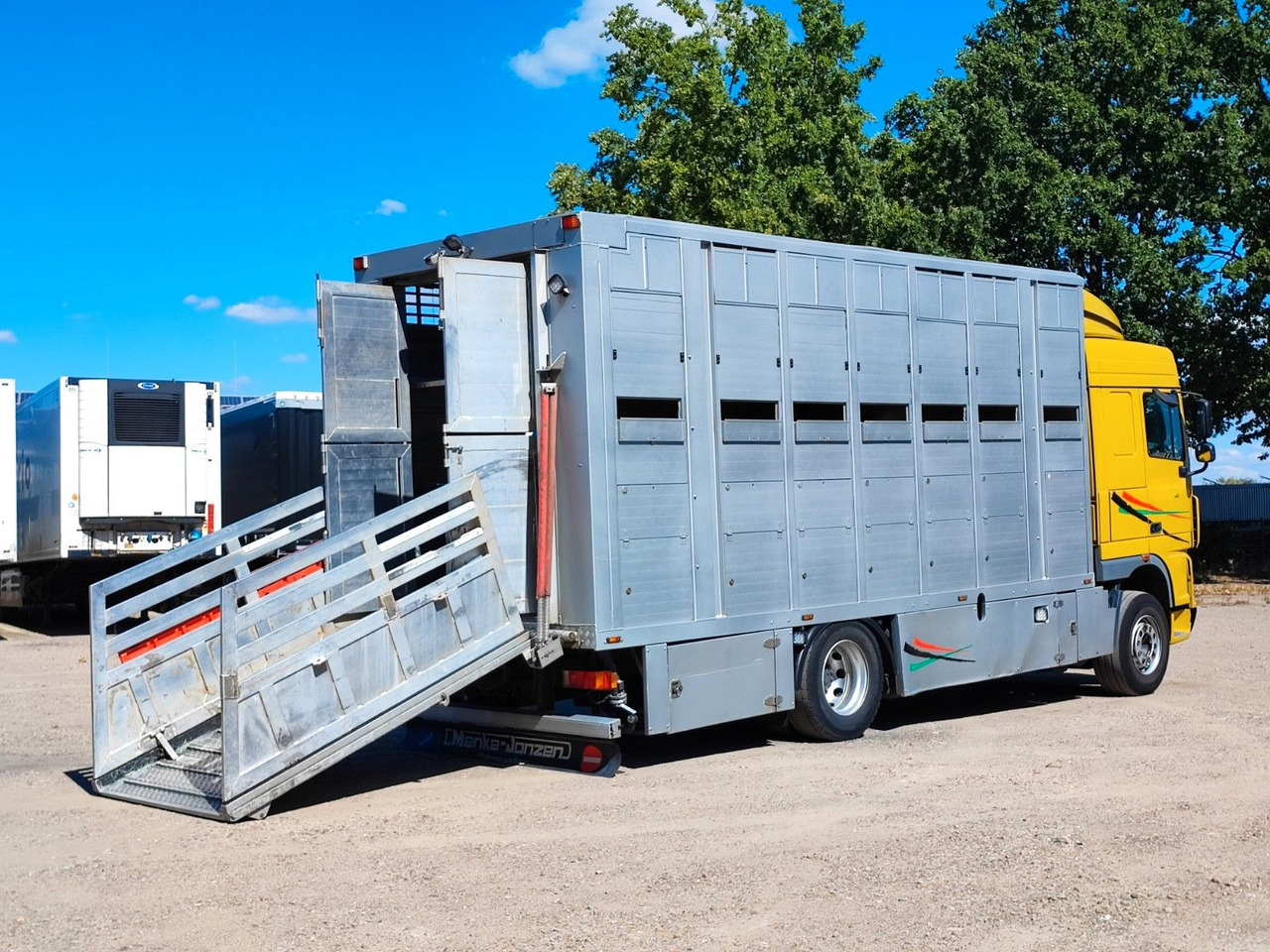 Camion chevaux DAF XF 410 SC Menke Doppelstock: photos 15