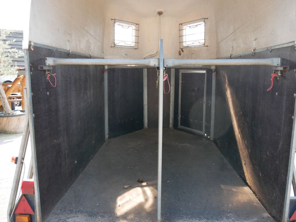 Holz Poly  2 Pferde  - Van chevaux: photos 5 Holz Poly  2 Pferde  - Van chevaux: photos 5