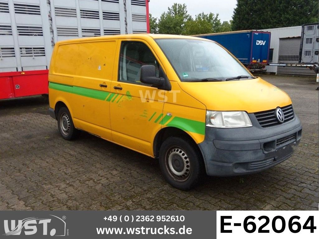 Volkswagen T5 Transporter Kasten-Kombi Kasten - Voiture: photos 1 Volkswagen T5 Transporter Kasten-Kombi Kasten - Voiture: photos 1