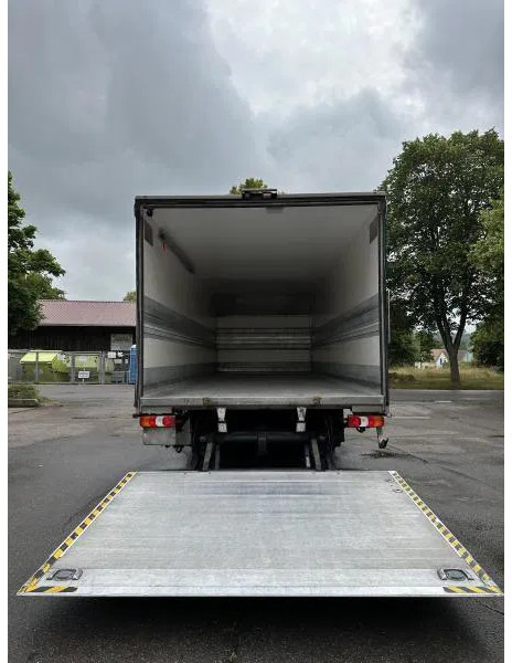 Camion Mercedes-Benz Atego 1223 2 x L Koffer LBW Klima Euro 6: photos 16