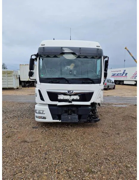 MAN BL UNFALL Koffer Langes Haus Klima - Fourgon utilitaire: photos 2 MAN BL UNFALL Koffer Langes Haus Klima - Fourgon utilitaire: photos 2