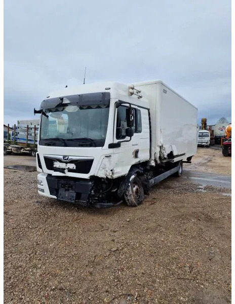 MAN BL UNFALL Koffer Langes Haus Klima - Fourgon utilitaire: photos 4 MAN BL UNFALL Koffer Langes Haus Klima - Fourgon utilitaire: photos 4