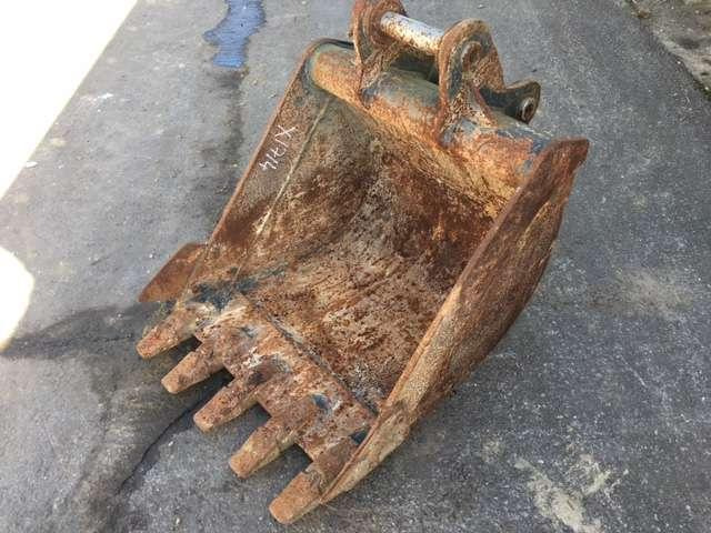 HYUNDAI Robex 55-7 - 700mm - Axes 45mm - Godet pour pelle: photos 1 HYUNDAI Robex 55-7 - 700mm - Axes 45mm - Godet pour pelle: photos 1