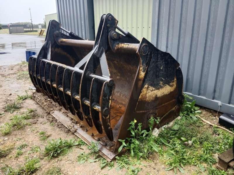 MAGSI 3800 Litres - Mâchoires - Godet pour chargeur: photos 2 MAGSI 3800 Litres - Mâchoires - Godet pour chargeur: photos 2