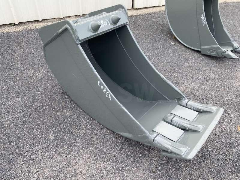MECALAC 450mm - Series 8 / 10 / 11 et 12 - Godet pour pelle pour Engins de chantier: photos 1 MECALAC 450mm - Series 8 / 10 / 11 et 12 - Godet pour pelle pour Engins de chantier: photos 1