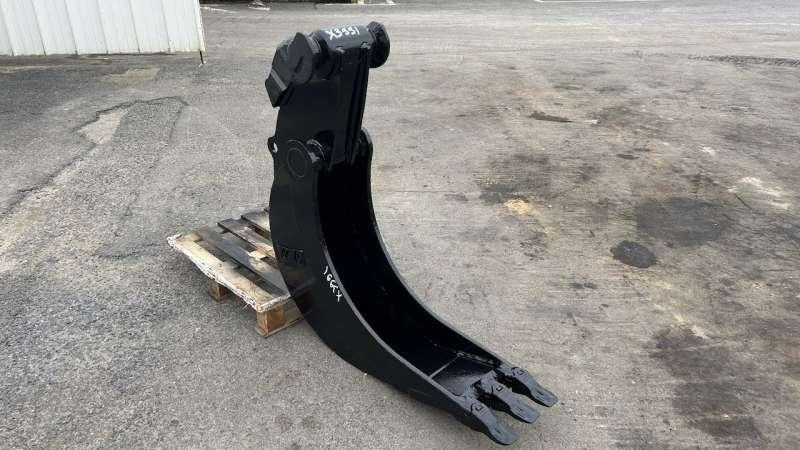 MORIN M3 - Type Banane - 270mm - Godet pour pelle: photos 1 MORIN M3 - Type Banane - 270mm - Godet pour pelle: photos 1