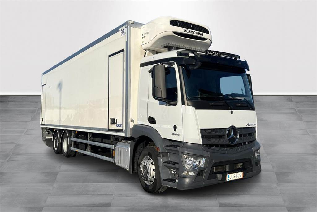 Mercedes-Benz ACTROS 2546L-6X2/ 60 FRC 07/2026 - Camion isothermique: photos 3 Mercedes-Benz ACTROS 2546L-6X2/ 60 FRC 07/2026 - Camion isothermique: photos 3