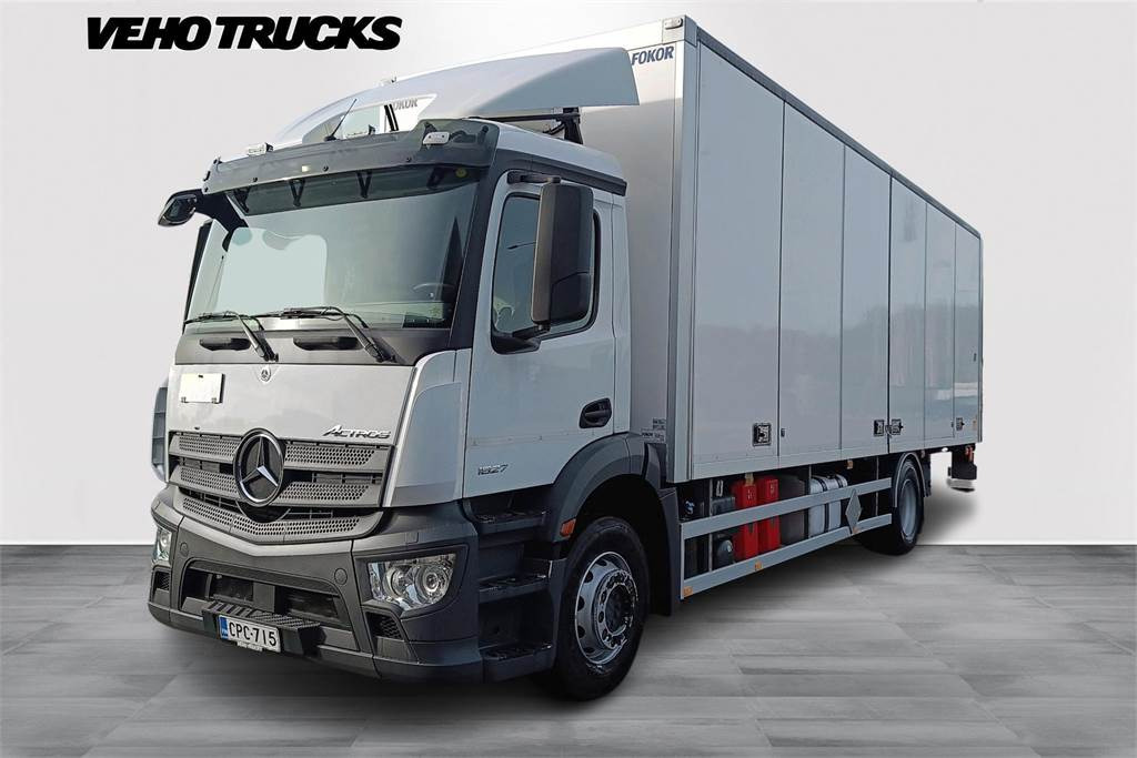 Mercedes-Benz ACTROS 5 SM 1827 L KSA - Camion isothermique: photos 1 Mercedes-Benz ACTROS 5 SM 1827 L KSA - Camion isothermique: photos 1