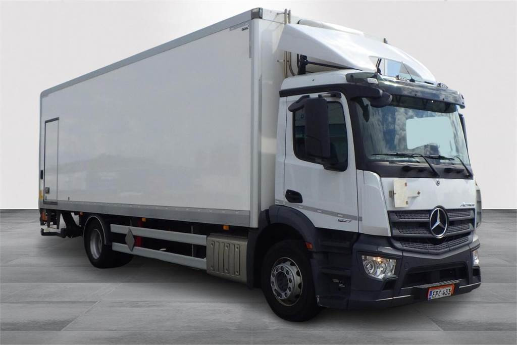 Mercedes-Benz ACTROS 5 SM 1827 L Ksa-kori + PL - Camion isothermique: photos 3 Mercedes-Benz ACTROS 5 SM 1827 L Ksa-kori + PL - Camion isothermique: photos 3
