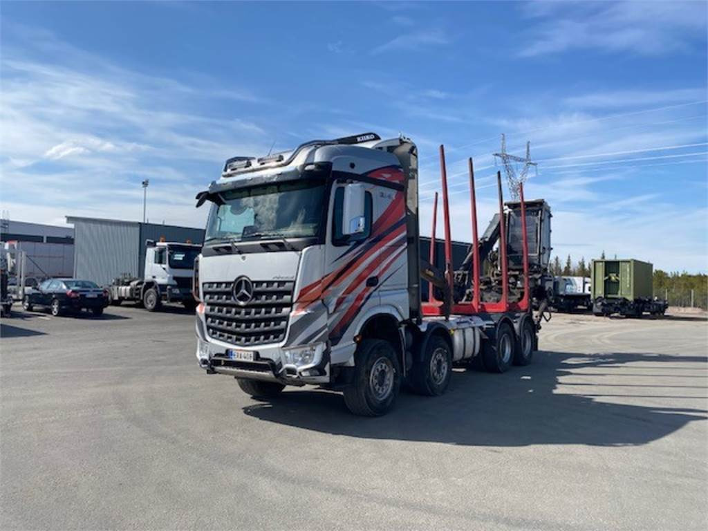 Mercedes-Benz AROCS 3763 8x4/4 Riikonen puuvarustus - Camion grumier: photos 1 Mercedes-Benz AROCS 3763 8x4/4 Riikonen puuvarustus - Camion grumier: photos 1