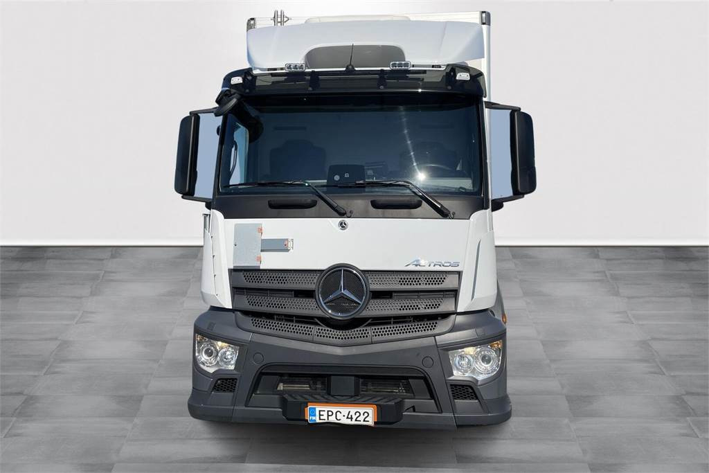 Mercedes-Benz Actros 1827 4x2 8,7m umpikori+PL nostin - Camion fourgon: photos 3 Mercedes-Benz Actros 1827 4x2 8,7m umpikori+PL nostin - Camion fourgon: photos 3