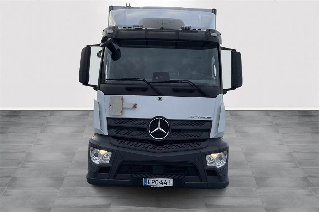 Mercedes-Benz Actros 1827 L 8,7m Ksa Umpikori - Camion fourgon: photos 2 Mercedes-Benz Actros 1827 L 8,7m Ksa Umpikori - Camion fourgon: photos 2