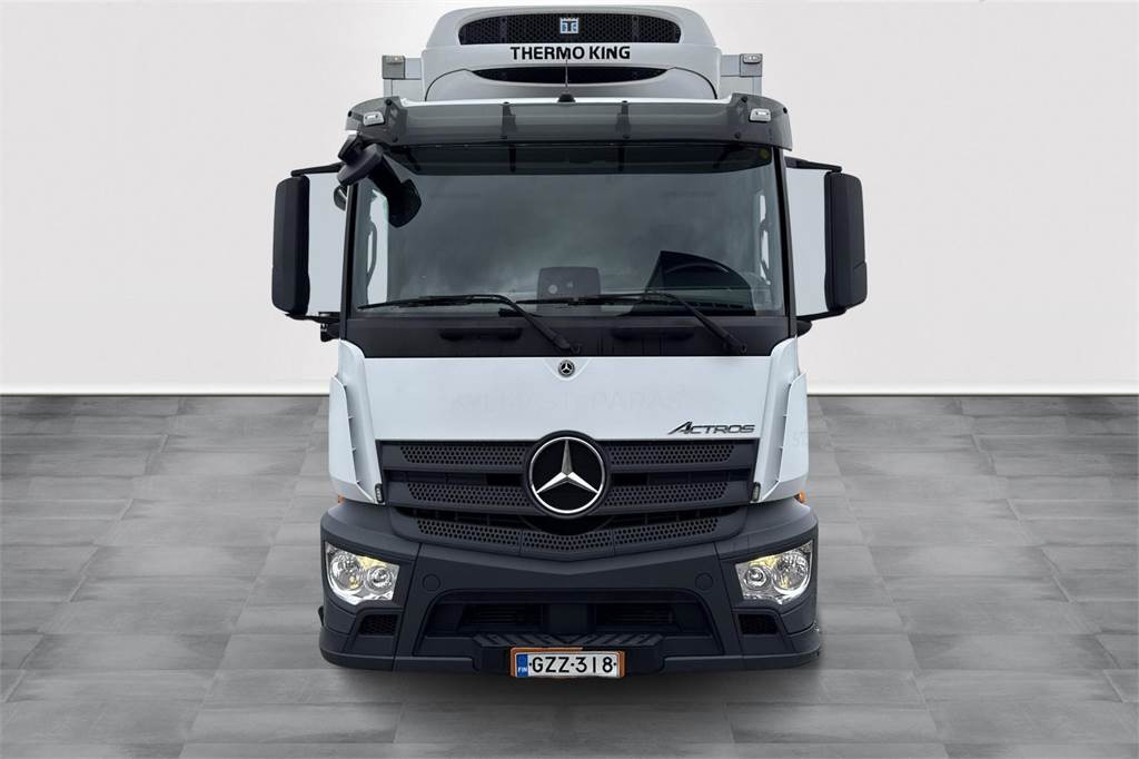 Mercedes-Benz Actros 5 1830L nR 4x2 FRC 10/2026 - Camion isothermique: photos 2 Mercedes-Benz Actros 5 1830L nR 4x2 FRC 10/2026 - Camion isothermique: photos 2