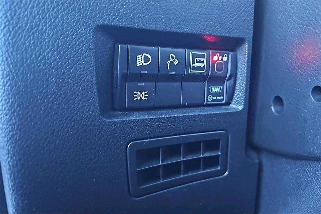 Camion isothermique Mercedes-Benz Actros L 3558: photos 16