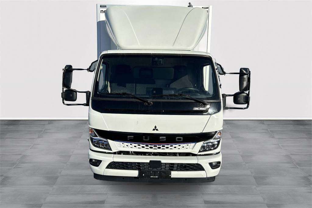 Mitsubishi FUSO 9C18 M-Bat 4x2 - Camion isothermique: photos 2 Mitsubishi FUSO 9C18 M-Bat 4x2 - Camion isothermique: photos 2