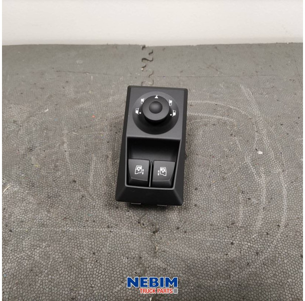 Renault Renault - 7424325374 - bedieningspaneel bestuurdersportier - Pièces de rechange pour Camion: photos 3 Renault Renault - 7424325374 - bedieningspaneel bestuurdersportier - Pièces de rechange pour Camion: photos 3