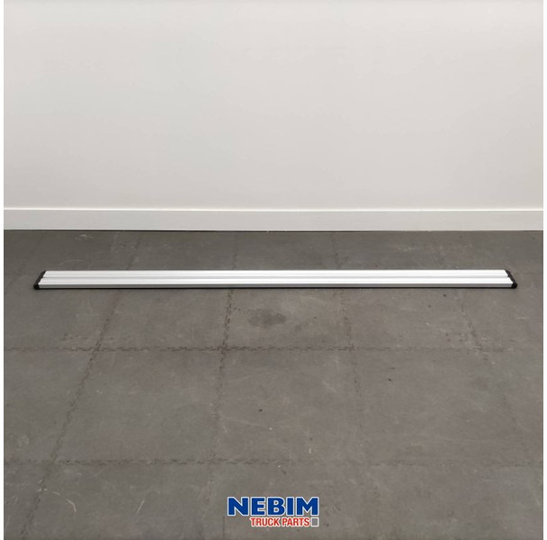 Volvo Volvo - 21234576 - Aluminium profiel sideskirt - Pièces de rechange pour Camion: photos 2 Volvo Volvo - 21234576 - Aluminium profiel sideskirt - Pièces de rechange pour Camion: photos 2