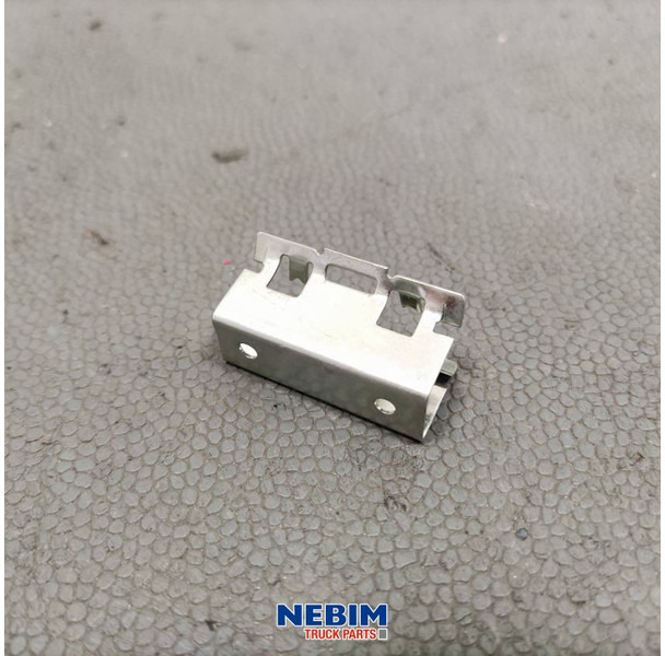 Volvo Volvo - 82628138 - Houder sideskirt extension - Pièces de rechange pour Camion: photos 2 Volvo Volvo - 82628138 - Houder sideskirt extension - Pièces de rechange pour Camion: photos 2