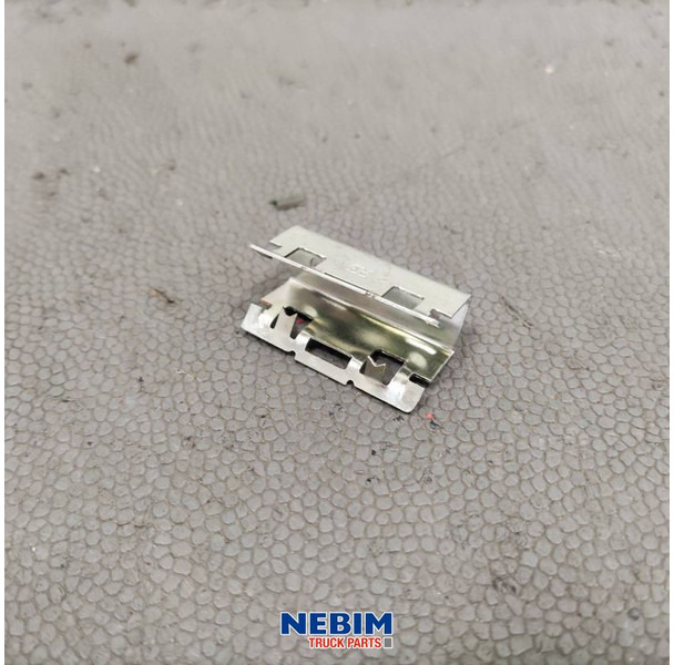 Volvo Volvo - 82628138 - Houder sideskirt extension - Pièces de rechange pour Camion: photos 1 Volvo Volvo - 82628138 - Houder sideskirt extension - Pièces de rechange pour Camion: photos 1