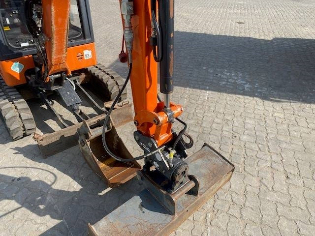 Mini pelle Hitachi ZX 19-6 CR MIETE / RENTAL (12005522): photos 9