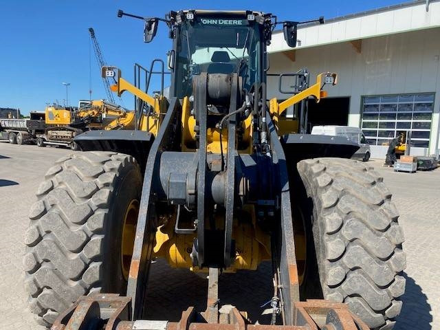 John Deere 744 P MIETE / RENTAL (12002124) - crédit-bail John Deere 744 P MIETE / RENTAL (12002124): photos 11 John Deere 744 P MIETE / RENTAL (12002124) - crédit-bail John Deere 744 P MIETE / RENTAL (12002124): photos 11