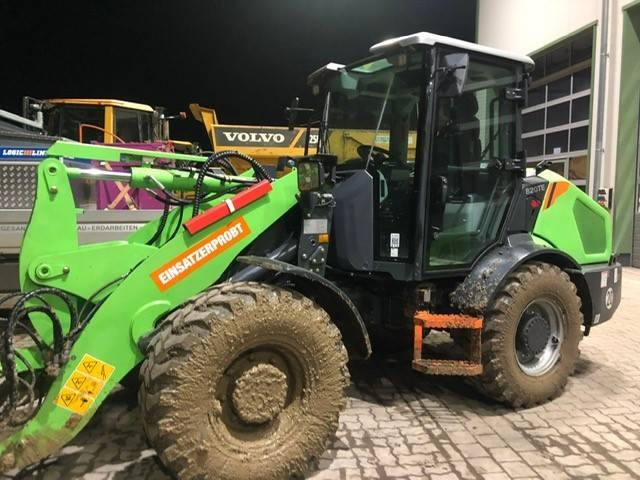 LIUGONG 820 TE vollelektrisch, MIETE / RENTAL (12005253) - Chargeuse sur pneus: photos 1 LIUGONG 820 TE vollelektrisch, MIETE / RENTAL (12005253) - Chargeuse sur pneus: photos 1