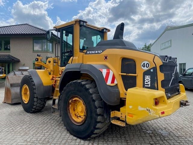 Volvo L 120 H MIETE / RENTAL (12001931) - Chargeuse sur pneus: photos 2 Volvo L 120 H MIETE / RENTAL (12001931) - Chargeuse sur pneus: photos 2
