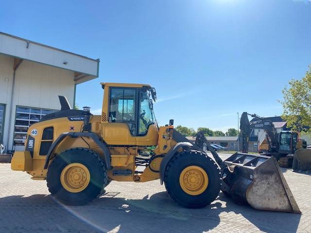 Volvo L 60 H MIETE / RENTAL (12005370) - Chargeuse sur pneus: photos 5 Volvo L 60 H MIETE / RENTAL (12005370) - Chargeuse sur pneus: photos 5