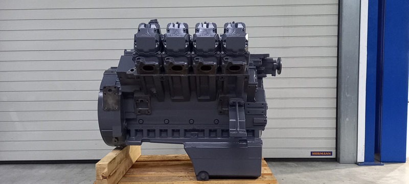 Deutz BF8M1015CP LONG-BLOCK - Engins de chantier: photos 1 Deutz BF8M1015CP LONG-BLOCK - Engins de chantier: photos 1