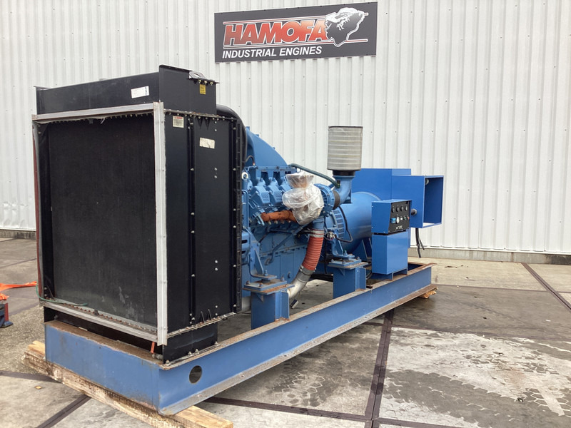 MTU 12V2000 GENERATOR 937KVA USED - Groupe électrogène: photos 2 MTU 12V2000 GENERATOR 937KVA USED - Groupe électrogène: photos 2