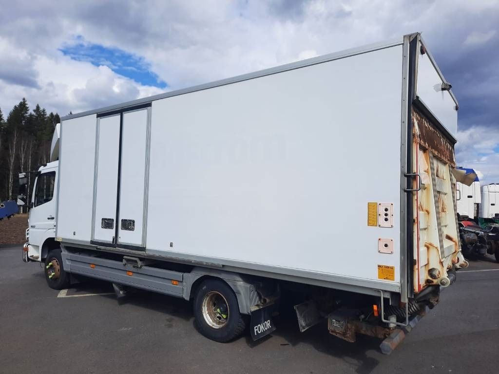 Mercedes-Benz Atego 1022 - Camion fourgon: photos 4 Mercedes-Benz Atego 1022 - Camion fourgon: photos 4