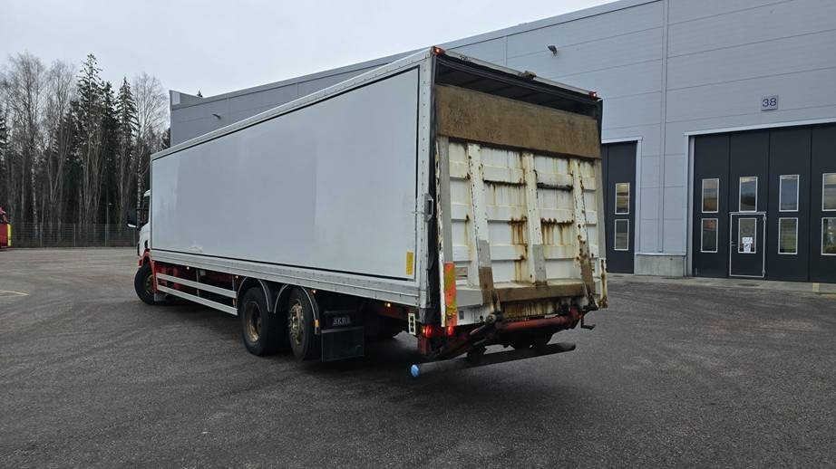 Scania P 230 - Camion fourgon: photos 3 Scania P 230 - Camion fourgon: photos 3