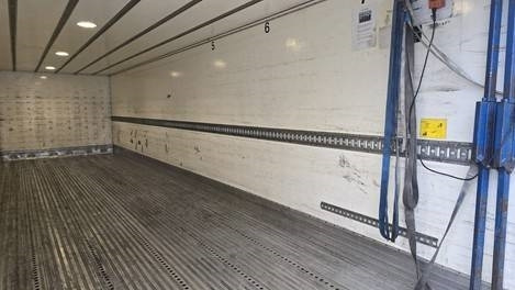 Scania P 230 - Camion fourgon: photos 5 Scania P 230 - Camion fourgon: photos 5