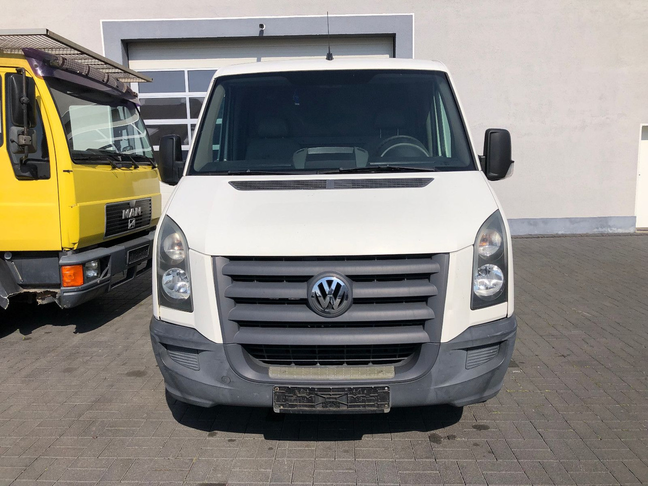Volkswagen Crafter 2.5 TDI 30 mittel L2H1, Klima - Fourgonnette: photos 5 Volkswagen Crafter 2.5 TDI 30 mittel L2H1, Klima - Fourgonnette: photos 5