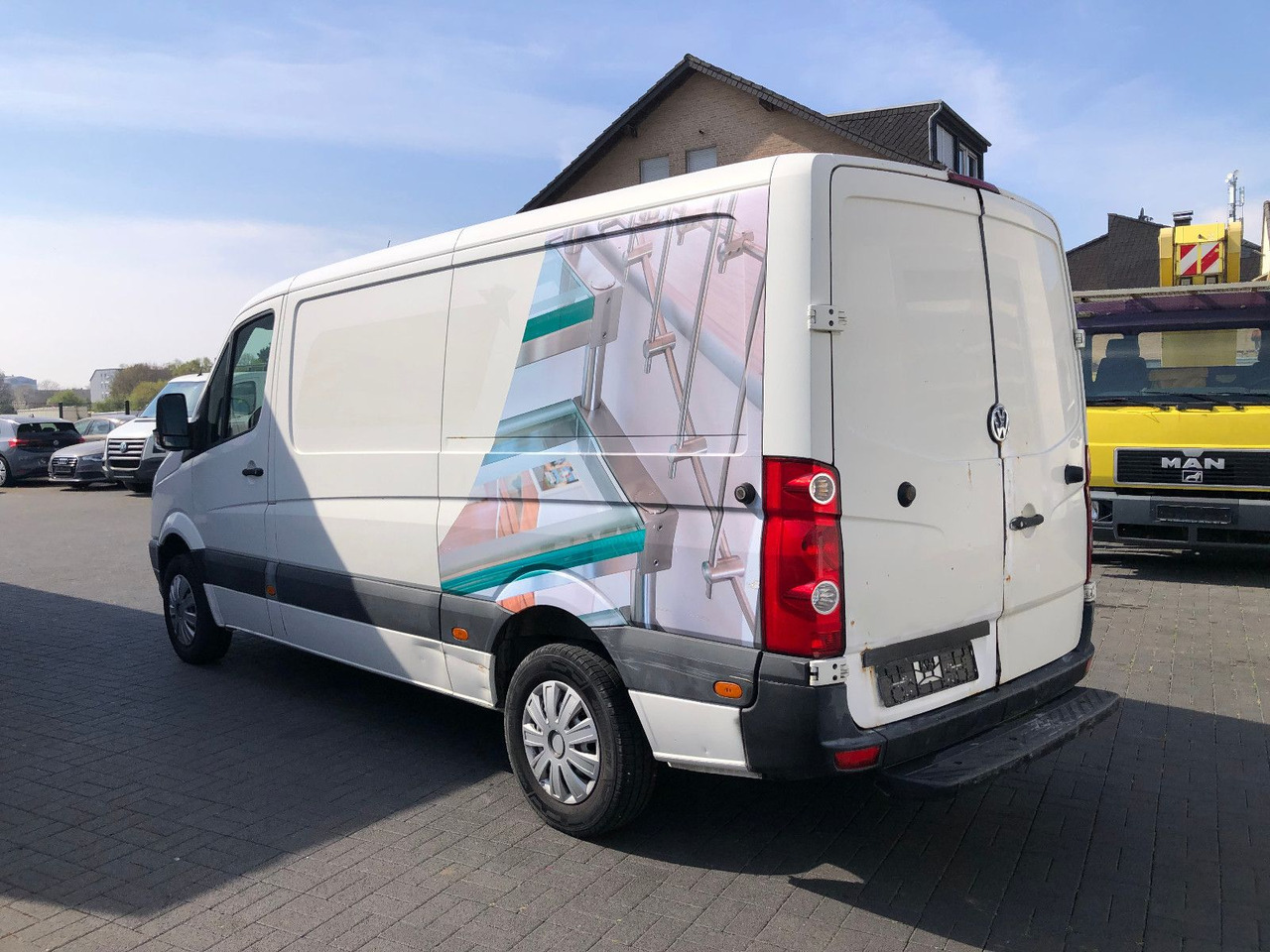 Volkswagen Crafter 2.5 TDI 30 mittel L2H1, Klima - Fourgonnette: photos 4 Volkswagen Crafter 2.5 TDI 30 mittel L2H1, Klima - Fourgonnette: photos 4