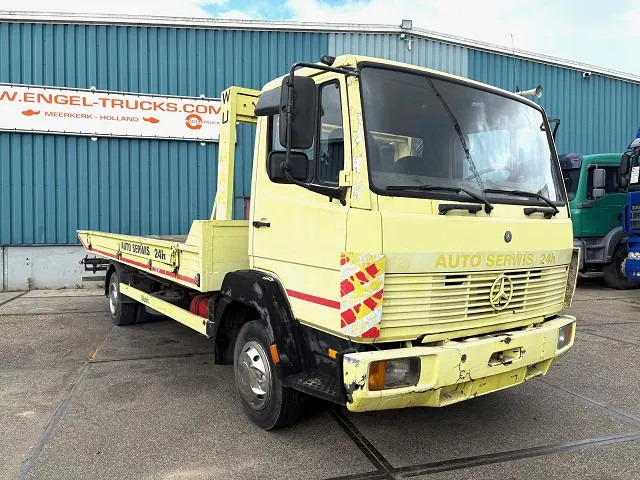 Mercedes-Benz LK 817 AUTO TRANSPORTER (6-CILINDER / FULL STEEL SUSPENSION / MANUAL GEARBOX / WINCH / ETC.) - Camion porte-voitures: photos 2 Mercedes-Benz LK 817 AUTO TRANSPORTER (6-CILINDER / FULL STEEL SUSPENSION / MANUAL GEARBOX / WINCH / ETC.) - Camion porte-voitures: photos 2