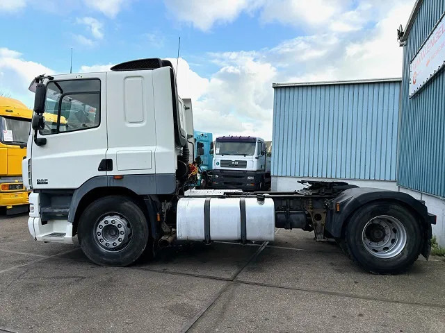 DAF CF 85.410 4x2 SLEEPERCAB (ZF16 MANUAL GEARBOX / EURO 5 / AIRCONDITIONING) - Tracteur routier: photos 5 DAF CF 85.410 4x2 SLEEPERCAB (ZF16 MANUAL GEARBOX / EURO 5 / AIRCONDITIONING) - Tracteur routier: photos 5