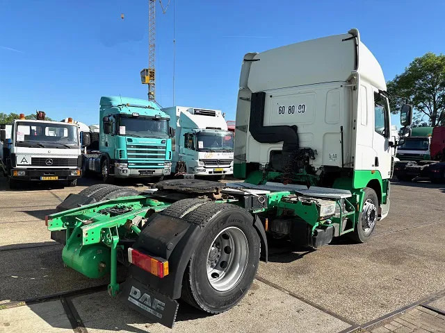 DAF CF 85.410 SPACECAB 4x2 (ZF16 MANUAL GEARBOX / MX-BRAKE / 995 LITER DIESELTANK / AIRCONDITIONING / FRIDGE UNTHER BED) - Tracteur routier: photos 3 DAF CF 85.410 SPACECAB 4x2 (ZF16 MANUAL GEARBOX / MX-BRAKE / 995 LITER DIESELTANK / AIRCONDITIONING / FRIDGE UNTHER BED) - Tracteur routier: photos 3