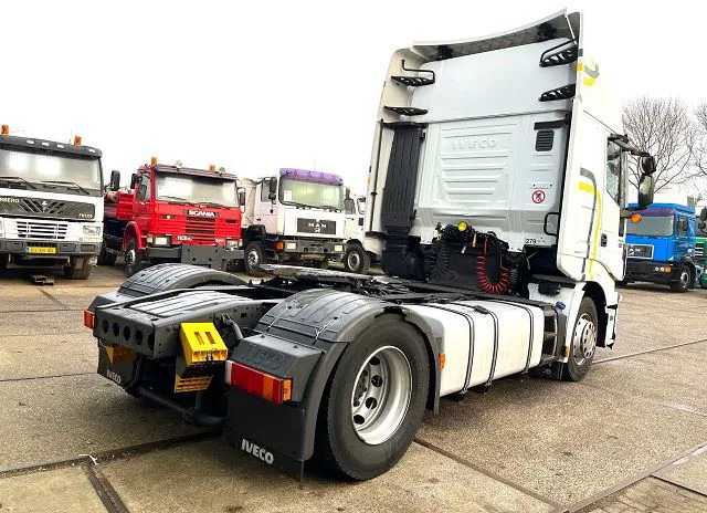 Iveco Stralis AS440S42T/P HI-WAY DUTCH TRUCK (APK/TUV -> 02-2024 / EURO 6 / AS-TRONIC / 2 TANKS / LEATHER SEATS / FRIDGE) - Tracteur routier: photos 3 Iveco Stralis AS440S42T/P HI-WAY DUTCH TRUCK (APK/TUV -> 02-2024 / EURO 6 / AS-TRONIC / 2 TANKS / LEATHER SEATS / FRIDGE) - Tracteur routier: photos 3