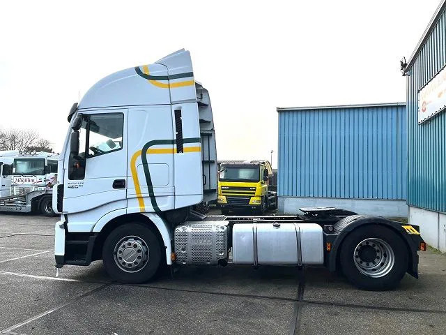 Iveco Stralis AS440S42T/P HI-WAY DUTCH TRUCK (APK/TUV -> 02-2024 / EURO 6 / AS-TRONIC / 2 TANKS / LEATHER SEATS / FRIDGE) - Tracteur routier: photos 5 Iveco Stralis AS440S42T/P HI-WAY DUTCH TRUCK (APK/TUV -> 02-2024 / EURO 6 / AS-TRONIC / 2 TANKS / LEATHER SEATS / FRIDGE) - Tracteur routier: photos 5