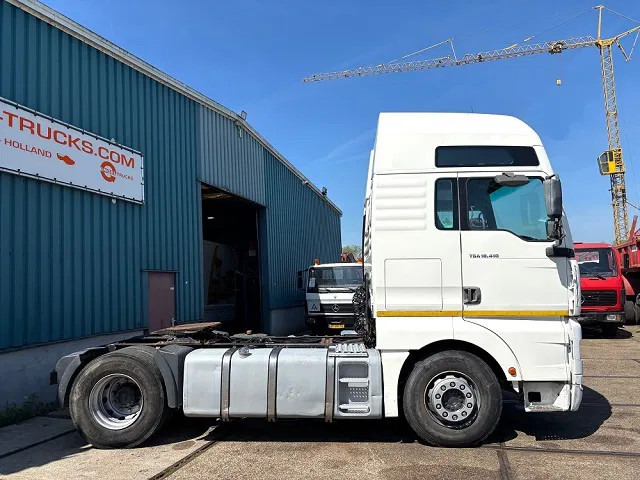 MAN TGA 18.410 FLS XXL (6-CILINDER HEADS / ZF16 MANUAL GEARBOX / ZF-INTARDER / HYDRAULIC KIT / P.T.O. / AIRCONDITIONING) - Tracteur routier: photos 4 MAN TGA 18.410 FLS XXL (6-CILINDER HEADS / ZF16 MANUAL GEARBOX / ZF-INTARDER / HYDRAULIC KIT / P.T.O. / AIRCONDITIONING) - Tracteur routier: photos 4