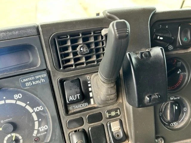 Tracteur routier Scania R124-400 L 4x2 SLEEPERCAB ADR/VLG (2 FUEL LINES!!) (EURO 2 / 12 GEARS MANUAL GEARBOX / RETARDER / BLOWER / P.T.O. / AIRCONDITION: photos 7