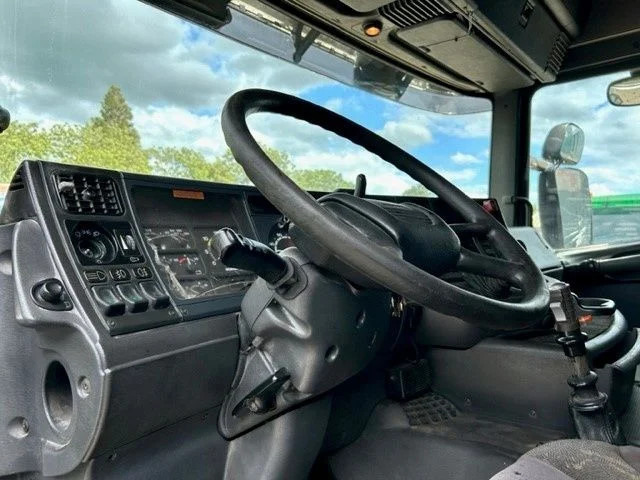 Tracteur routier Scania R124-400 L 4x2 SLEEPERCAB ADR/VLG (2 FUEL LINES!!) (EURO 2 / 12 GEARS MANUAL GEARBOX / RETARDER / BLOWER / P.T.O. / AIRCONDITION: photos 5