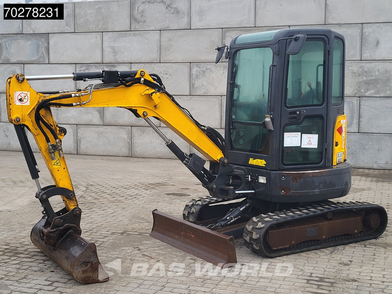 Bobcat E26 EM - Mini pelle: photos 2 Bobcat E26 EM - Mini pelle: photos 2