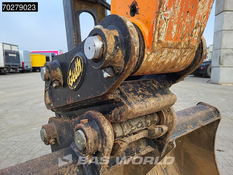 Pelle sur chenille Doosan DX140 LC-5: photos 15