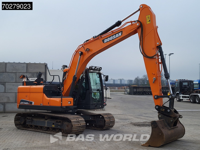 Pelle sur chenille Doosan DX140 LC-5: photos 11