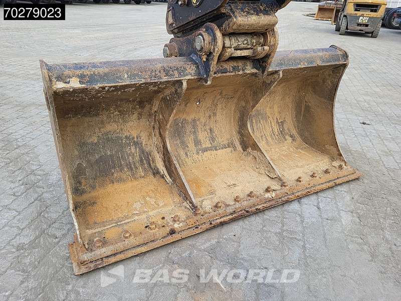 Pelle sur chenille Doosan DX140 LC-5: photos 16