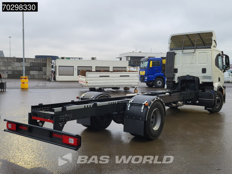 Iveco S-WAY 340 4X2 NEW! Chassis Automatic LED ACC Euro 6 - Châssis cabine: photos 3 Iveco S-WAY 340 4X2 NEW! Chassis Automatic LED ACC Euro 6 - Châssis cabine: photos 3