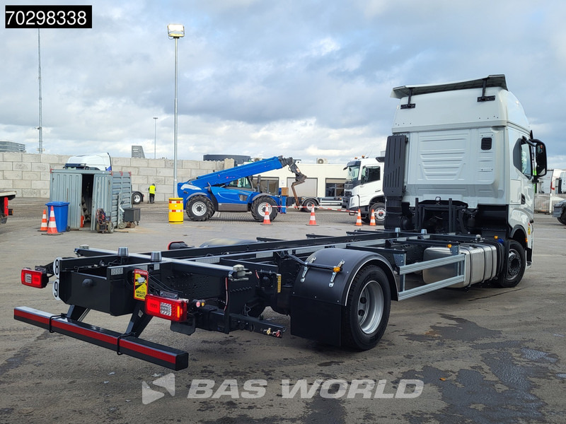 Iveco S-Way 460 4X2 NEW !! BDF Automatic Full air ACC Led Euro 6 - Camion porte-conteneur/ Caisse mobile: photos 5 Iveco S-Way 460 4X2 NEW !! BDF Automatic Full air ACC Led Euro 6 - Camion porte-conteneur/ Caisse mobile: photos 5